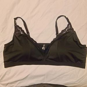 NWOT Torrid Black 4X Bralette
